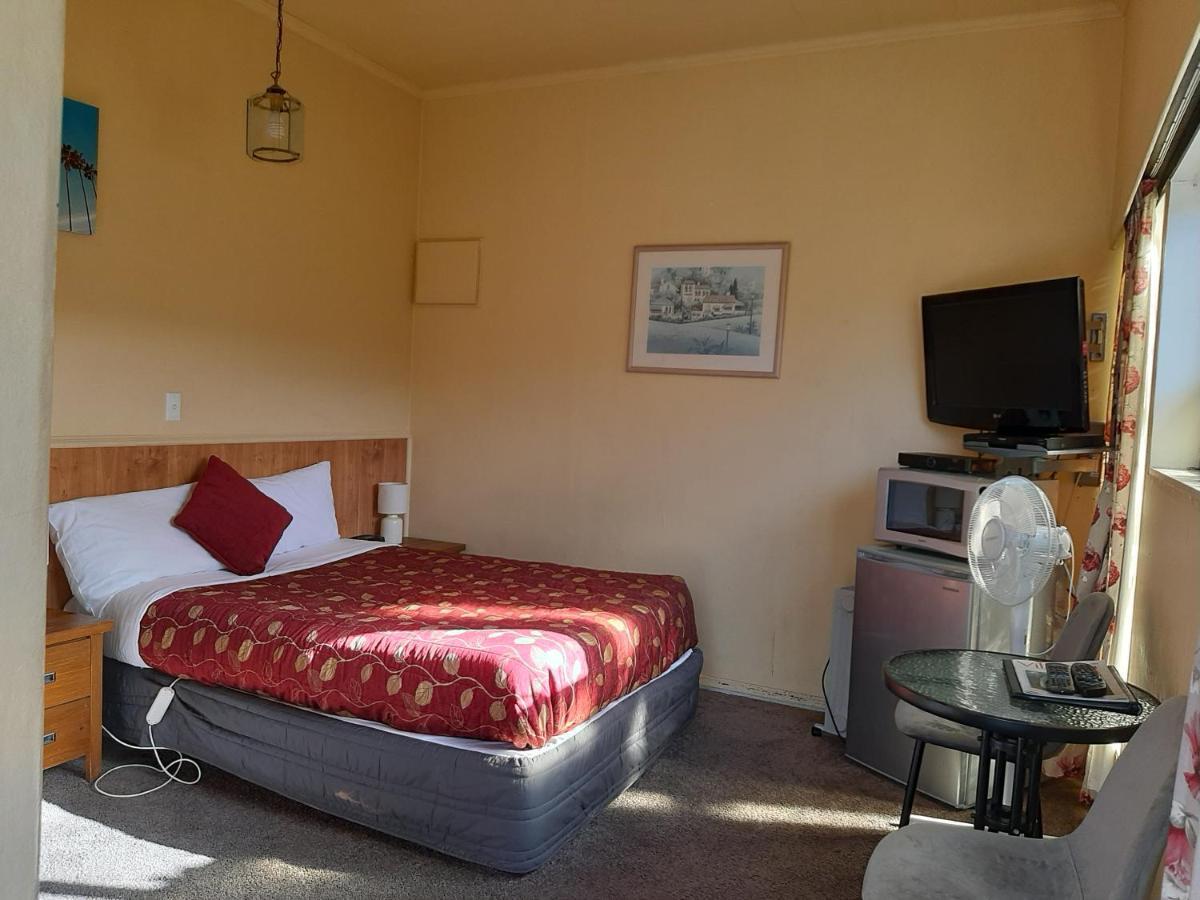 Dupont Motels Lower Hutt Extérieur photo