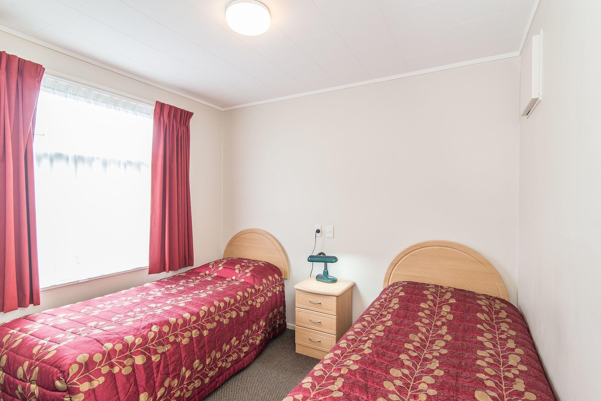 Dupont Motels Lower Hutt Extérieur photo