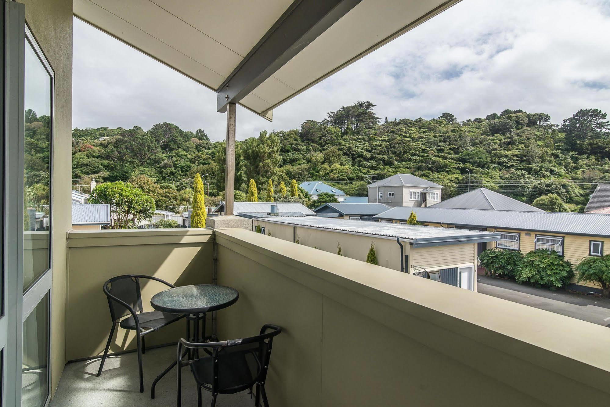 Dupont Motels Lower Hutt Extérieur photo